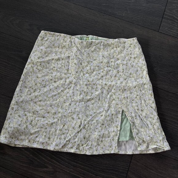 Aritzia Sunday Best Green/Yellow Floral Mini Skirt - Size 4 - Picture 5 of 7